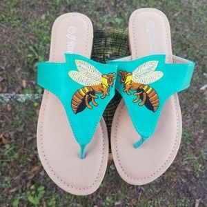 Brand new J. Republic bumblebee sandals sz 7.5